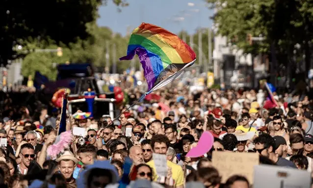 Pride-Monat in Barcelona feiern: Eine Stadt voller Farbe, Kultur und Mut